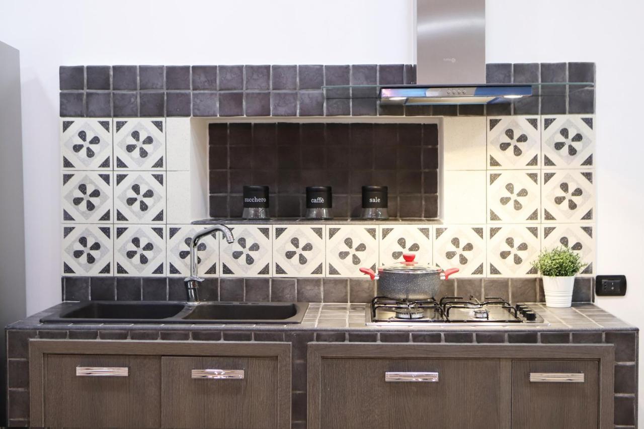 Modern Apartment At Piazza Del Gesu' By Wonderful Italy Neapel Exteriör bild