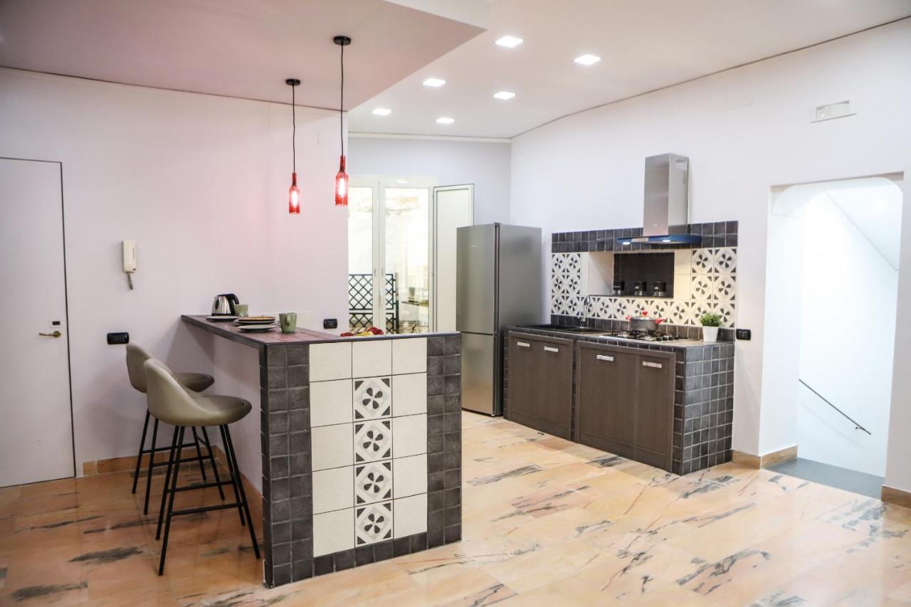 Modern Apartment At Piazza Del Gesu' By Wonderful Italy Neapel Exteriör bild