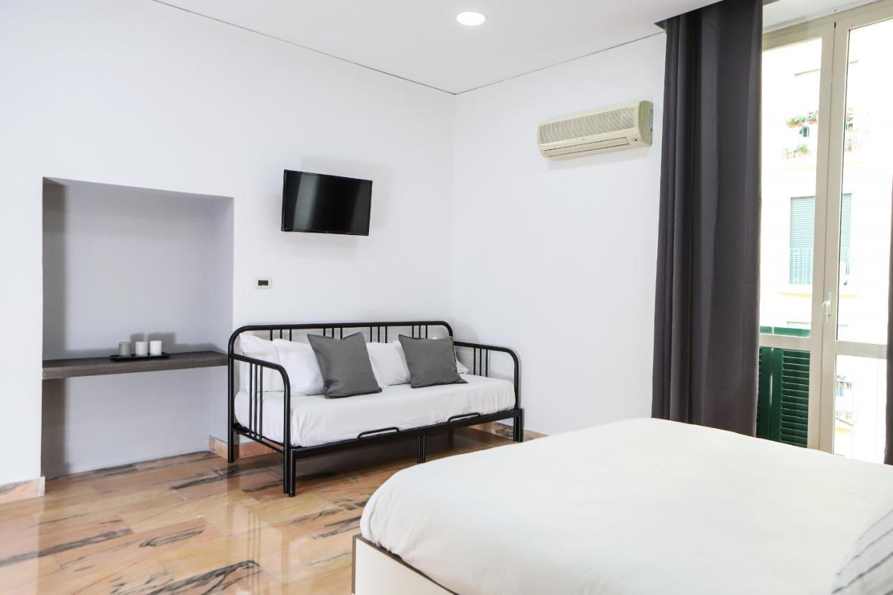 Modern Apartment At Piazza Del Gesu' By Wonderful Italy Neapel Exteriör bild