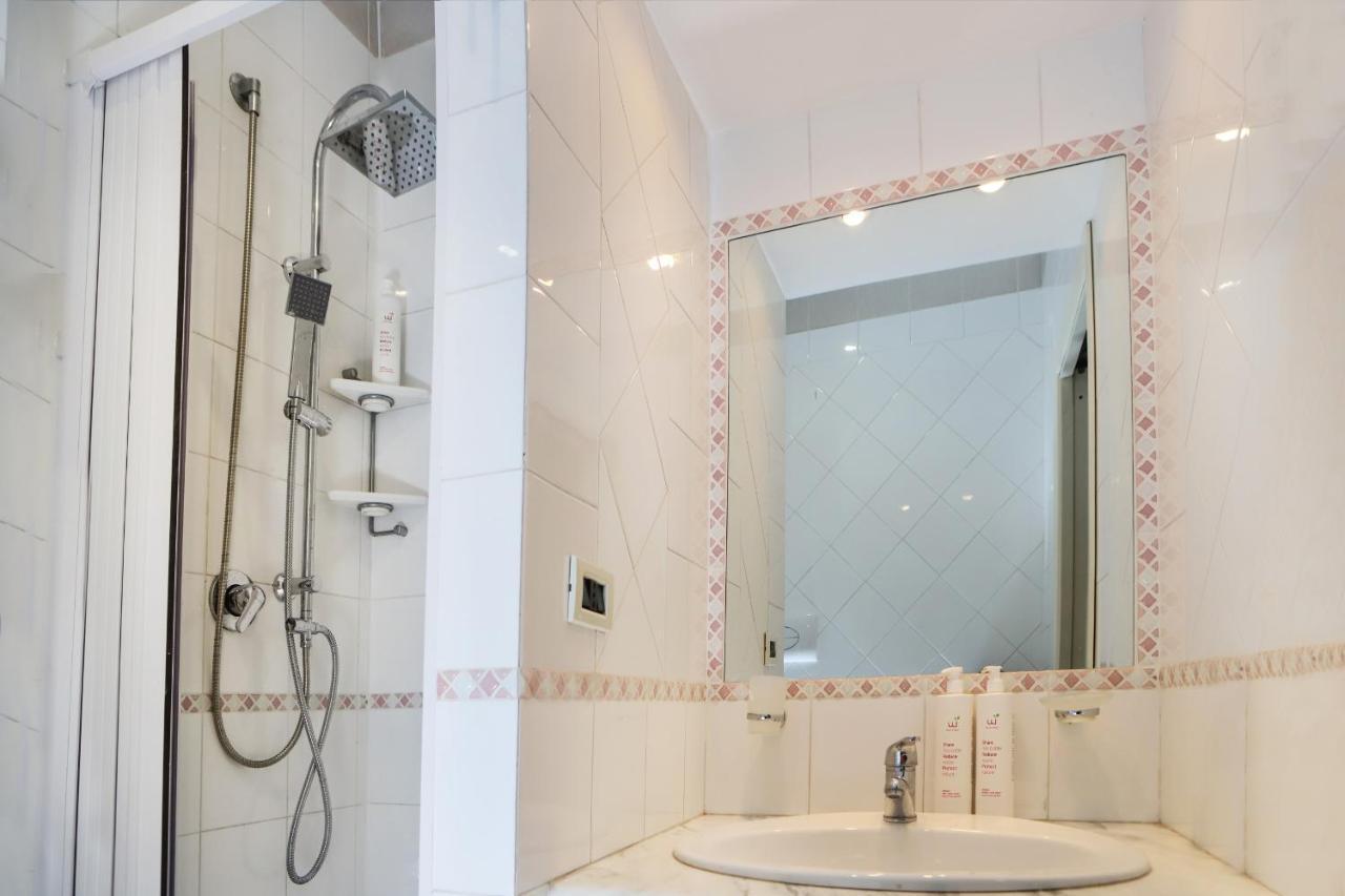 Modern Apartment At Piazza Del Gesu' By Wonderful Italy Neapel Exteriör bild